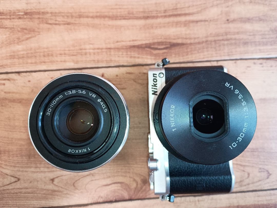 Nikon Mirrorless Interchangeable Lens Cameras 1 J5