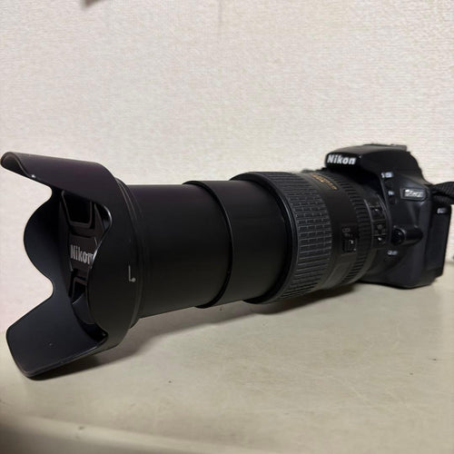 Nikon Digital Slr D5600 Nikkor 18-300 3.5-5.6G Vr