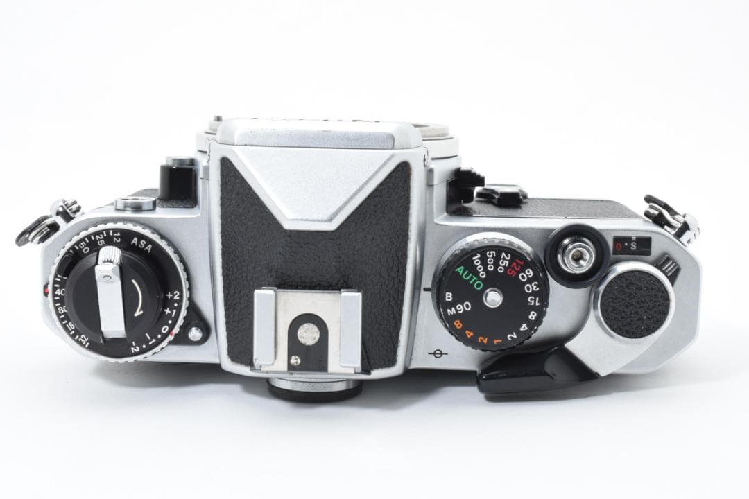 Nikon Slr Cameras (Film) Fe H227