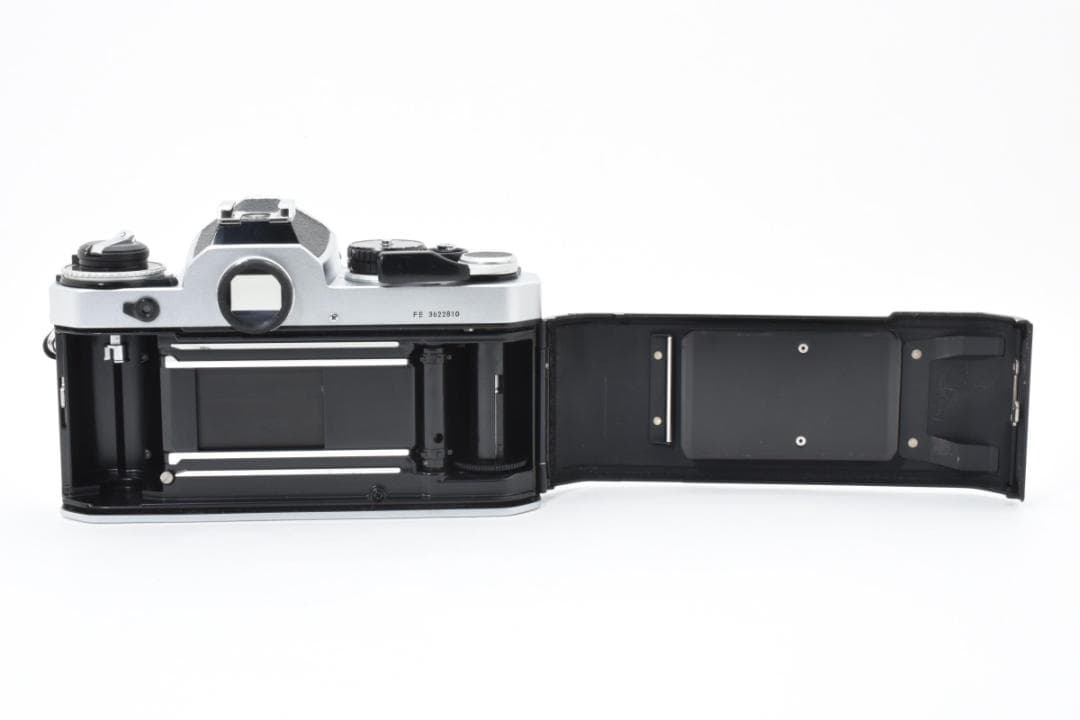 Nikon Slr Cameras (Film) Fe H227
