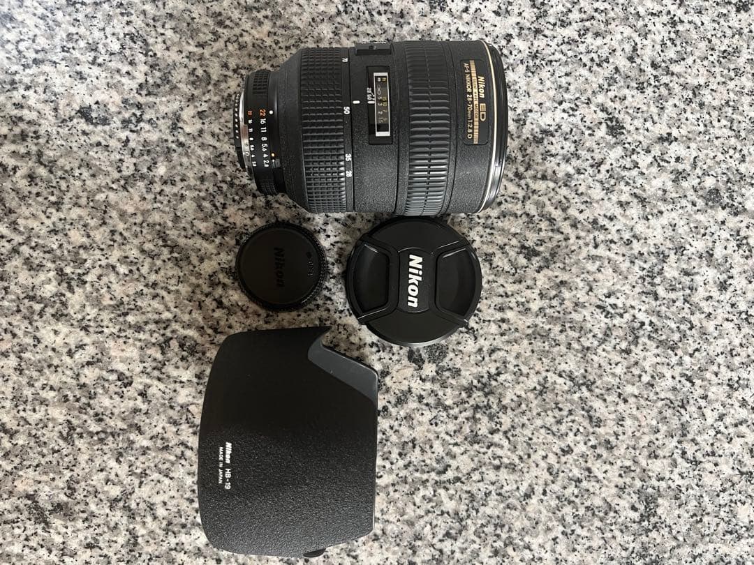 Nikon Zoom Lenses Af-S Nikkor 28-70Mm F/2.8D Ed