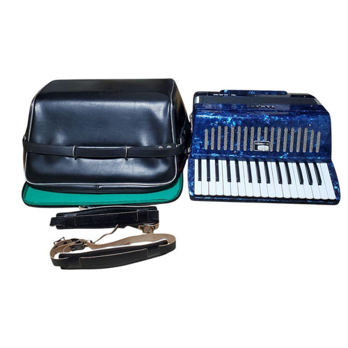 Yamaha Accordion T-32B
