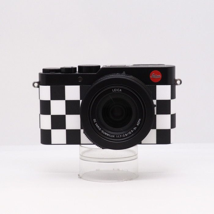 Leica Compact Digital Camera D-Lux7 Vans X Ray Barbee