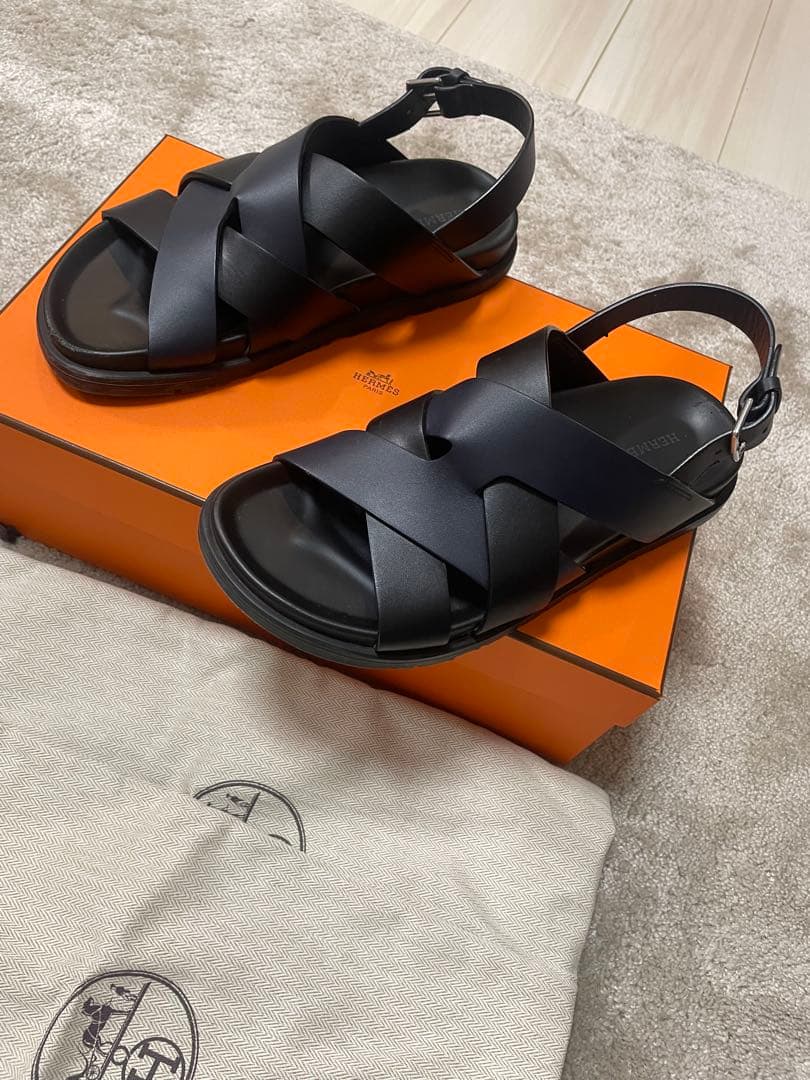Hermes Sandals 39)