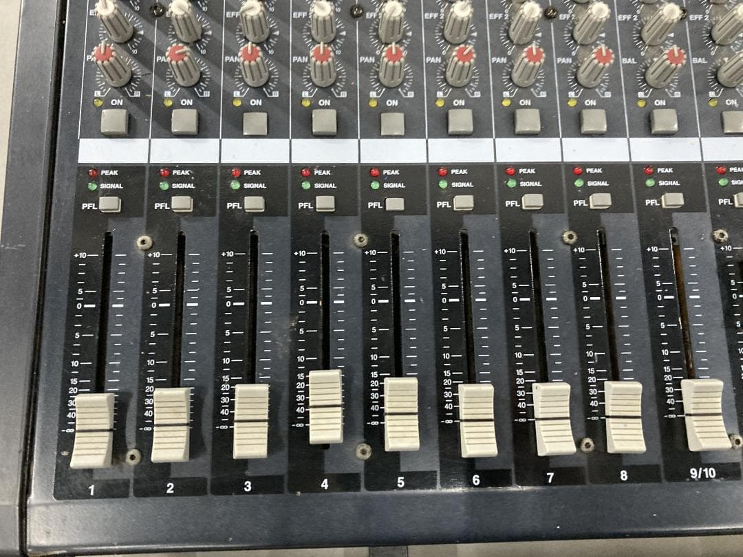 Yamaha Powered Mixers Emx5000-12