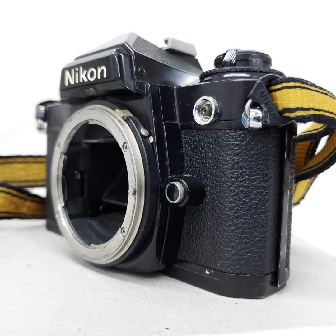 Nikon Slr Camera (Film) Fe G0130-132-3V