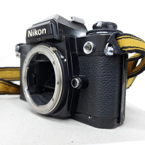 Nikon Slr Camera (Film) Fe G0130-132-3V