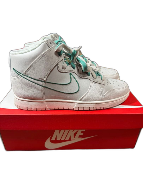 Nike Sneakers Dunk High Se First Use