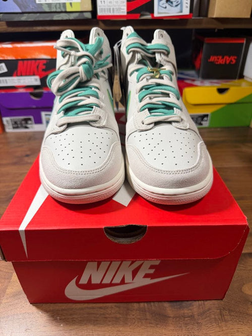 Nike Sneakers Dunk High Se First Use