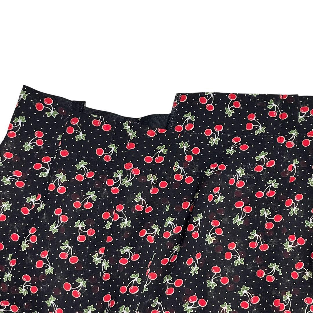 Tricot Comme Des Garcons Skirt Outfits