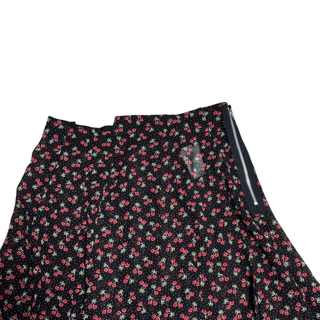 Tricot Comme Des Garcons Skirt Outfits