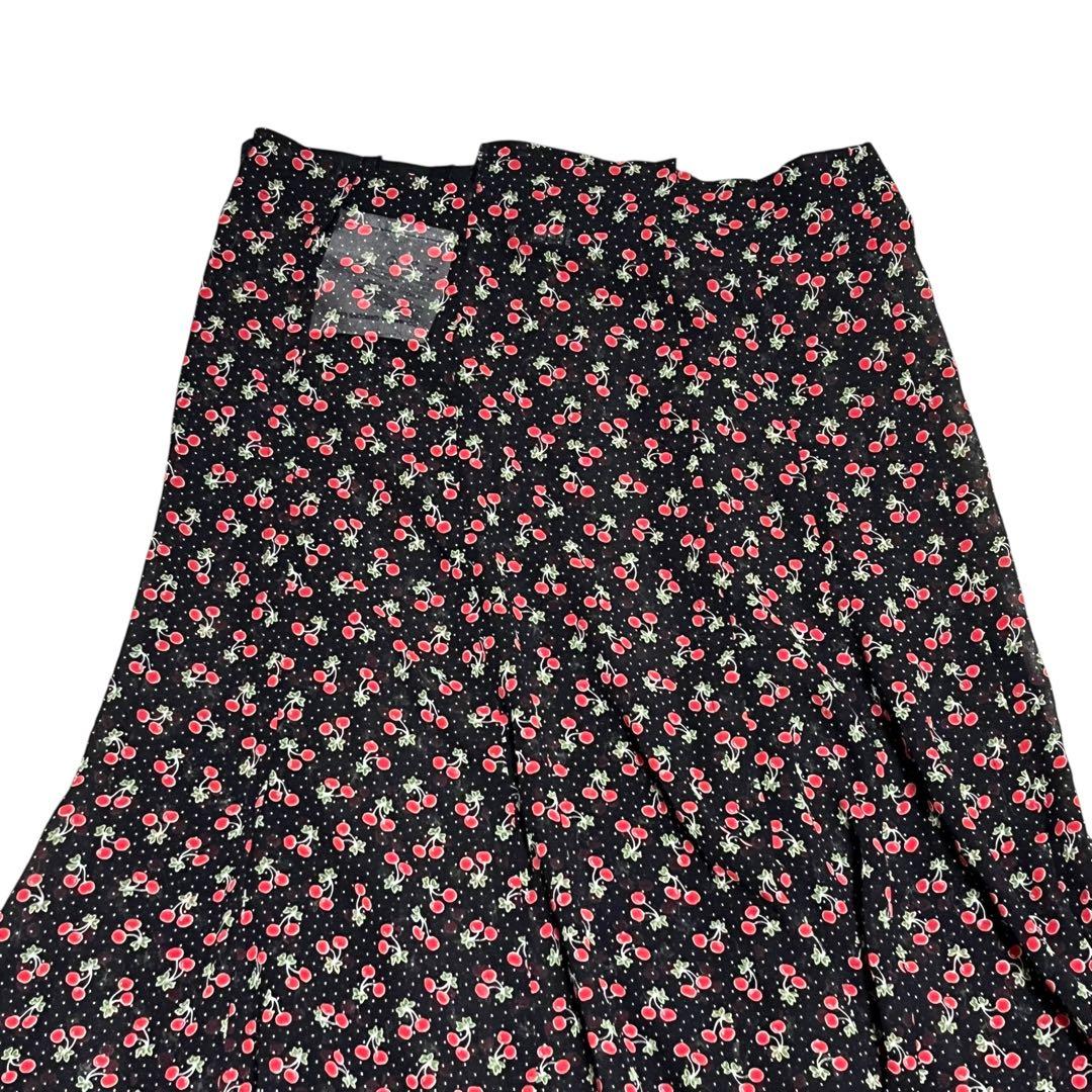 Tricot Comme Des Garcons Skirt Outfits