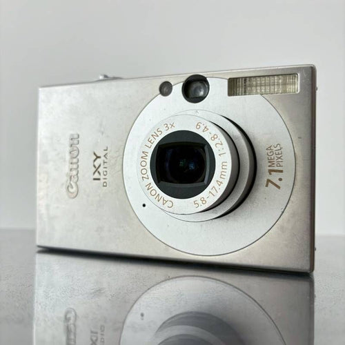 Canon Compact Digital Camera Ixy 10 Pc1228 Silver 514K