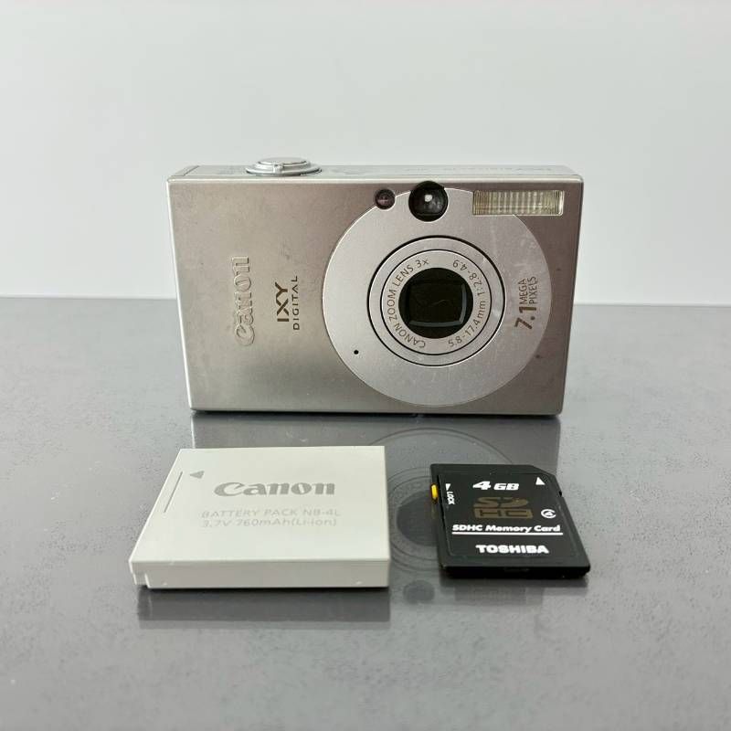 Canon Compact Digital Camera Ixy 10 Pc1228 Silver 514K