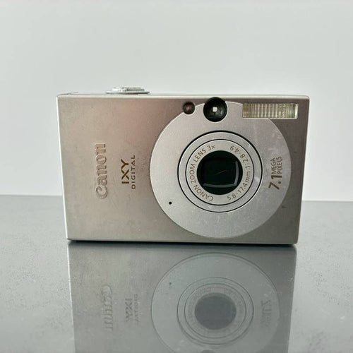 Canon Compact Digital Camera Ixy 10 Pc1228 Silver 514K