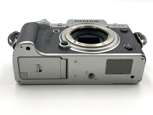 Mirrorless Interchangeable Lips X-T4