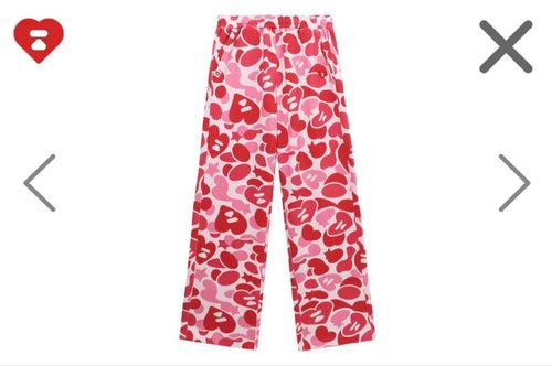 Apee Sweatshirts Heart Badge Camo Sweat Pants