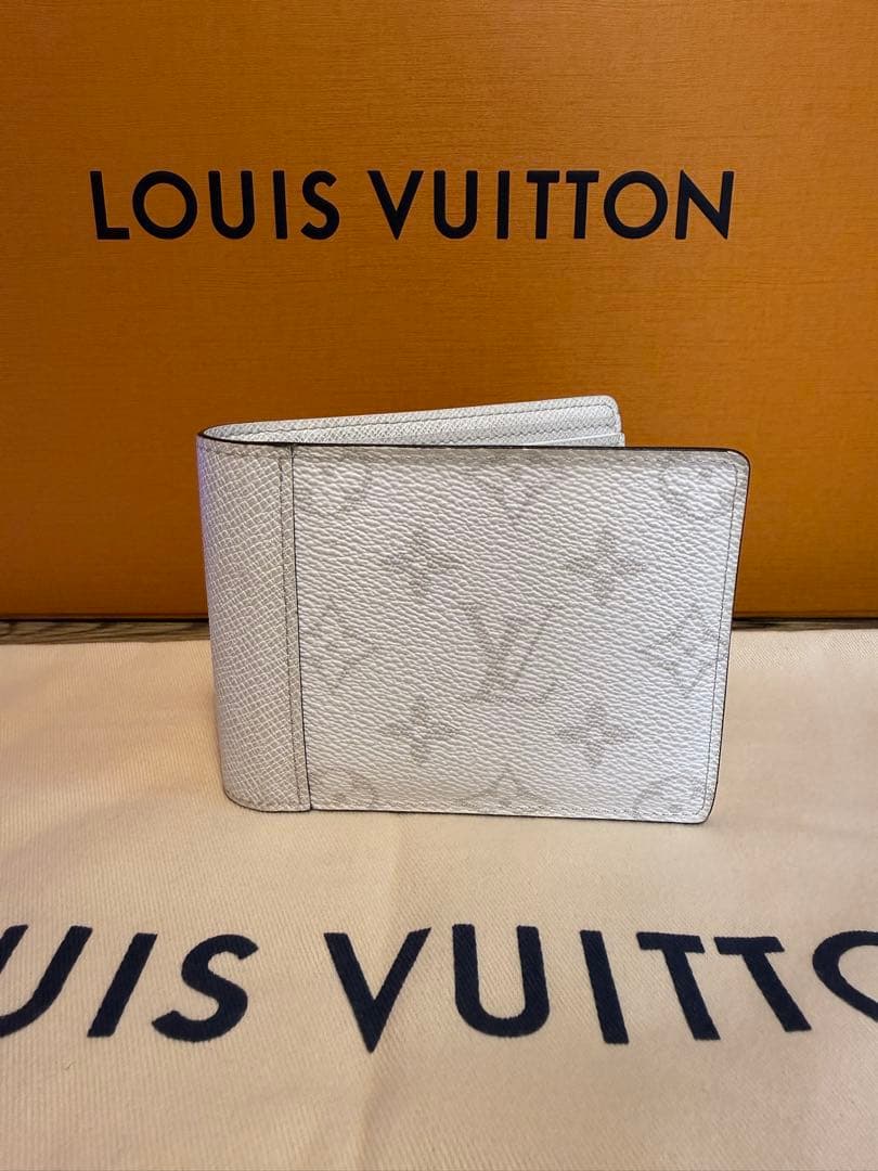 Louis Vuitton Bifold Wallets