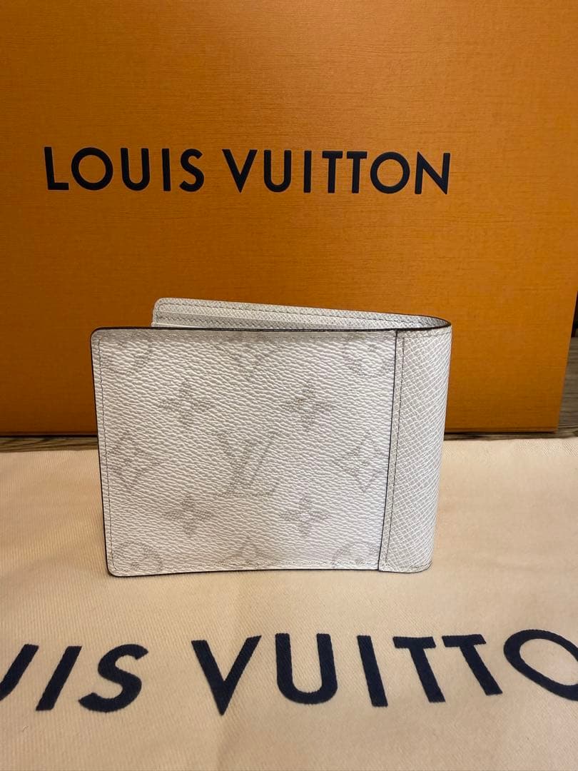 Louis Vuitton Bifold Wallets