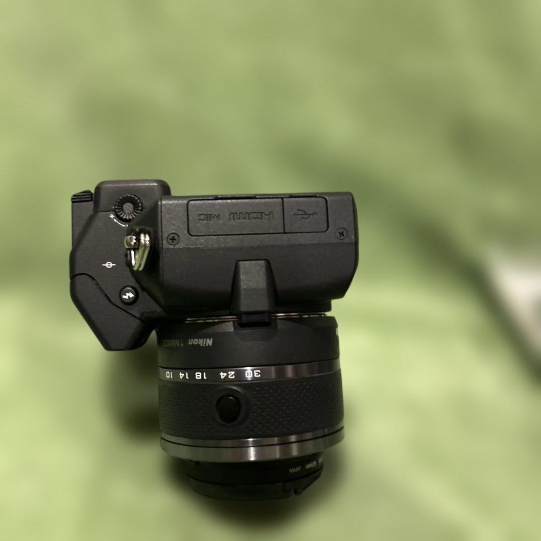 Mirrorless Interchangeable Lens Cameras Nikon 1 V2 Nikkor Vr 10-30Mm