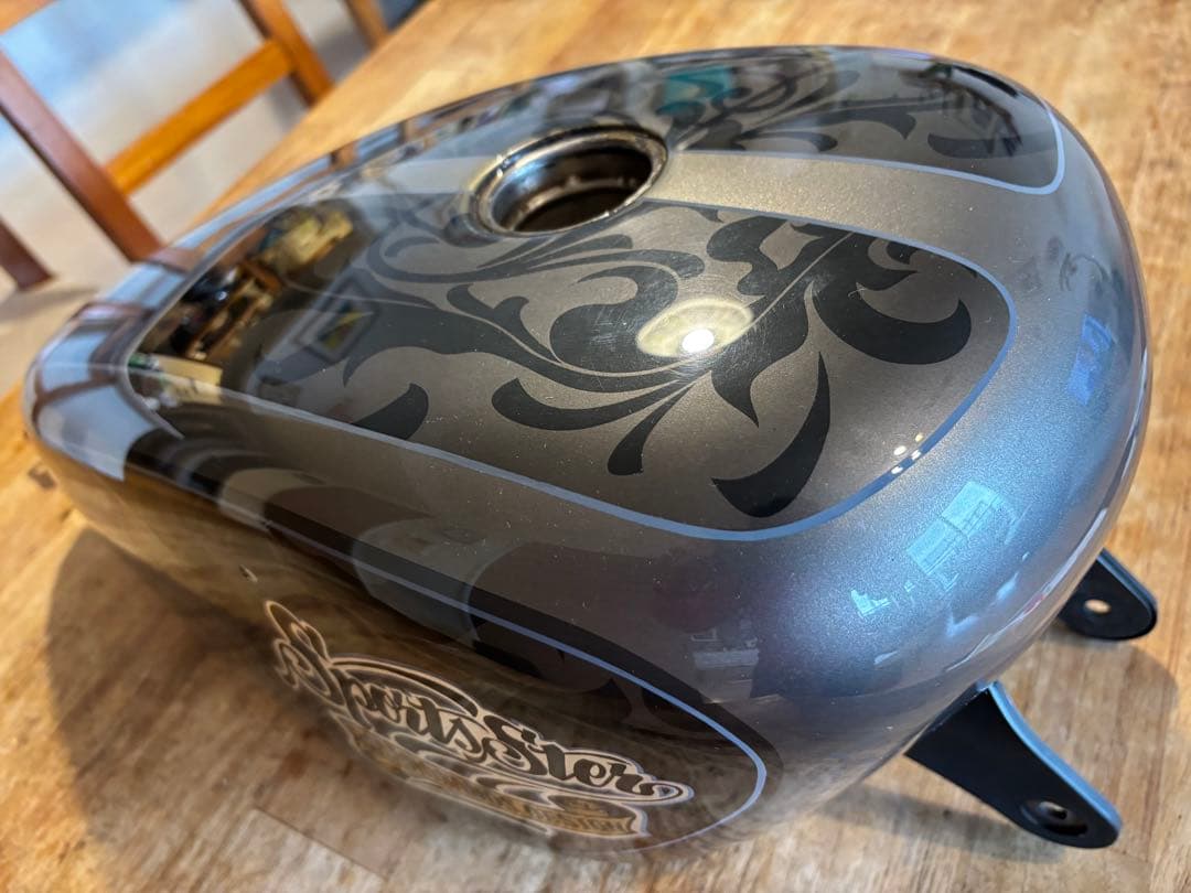 Harley-Davidson Tanks Roland Sands