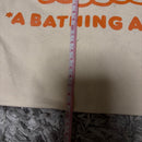 Een badende aap schoudertassen