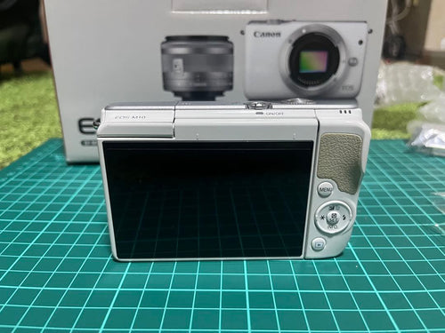 Canon Mirrorless Interchangeable Lens Cameras Eos M10
