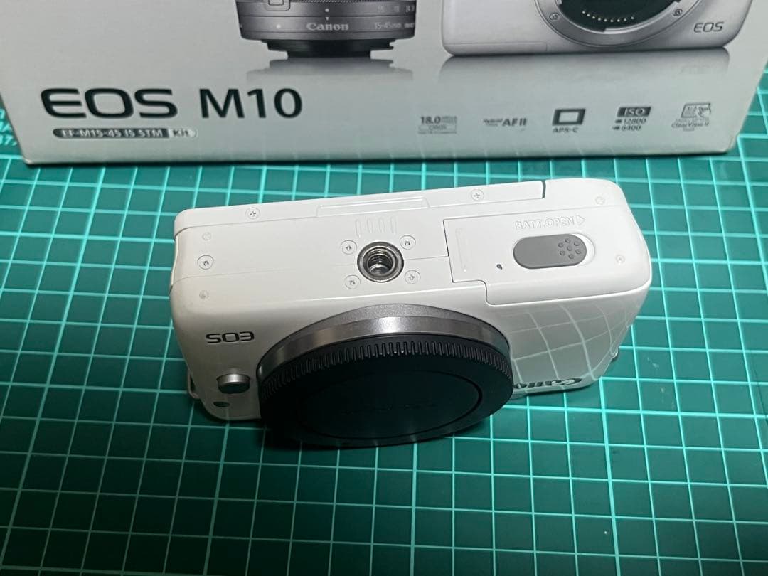Canon Mirrorless Interchangeable Lens Cameras Eos M10