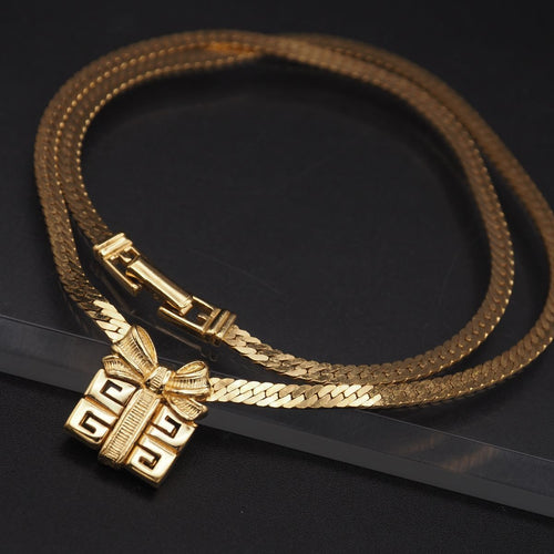 Necklace W794 Givenchy