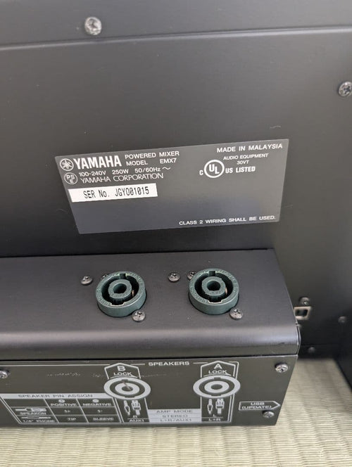 Analog Mixers Yamaha Emx7