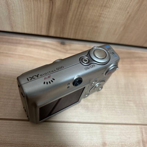 Canon Compact Digital Camera Ixy 600 Pc1114