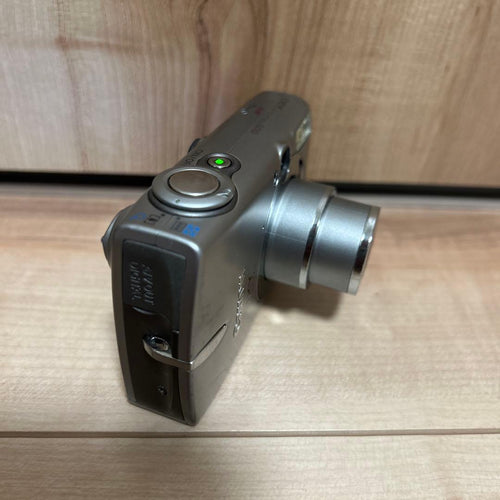 Canon Compact Digital Camera Ixy 600 Pc1114
