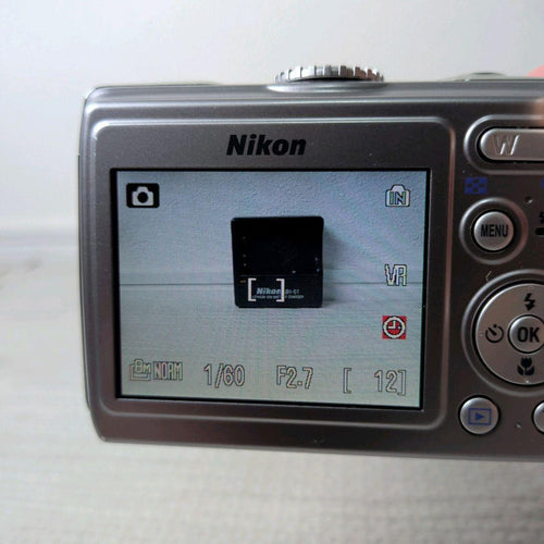 Nikon Compact Digital Cameras Coolpix P4 Vr