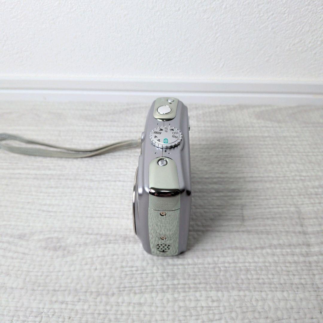 Nikon Compact Digital Cameras Coolpix P4 Vr