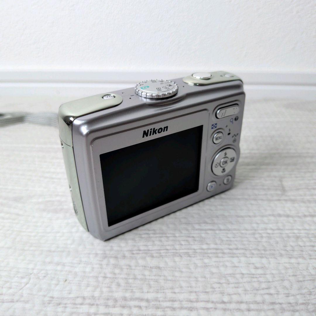 Nikon Compact Digital Cameras Coolpix P4 Vr