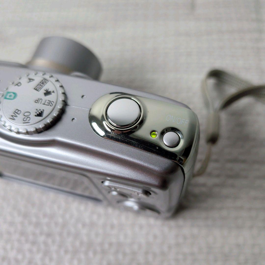 Nikon Compact Digital Cameras Coolpix P4 Vr