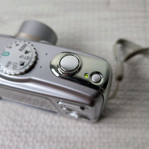 Nikon Compact Digital Cameras Coolpix P4 Vr