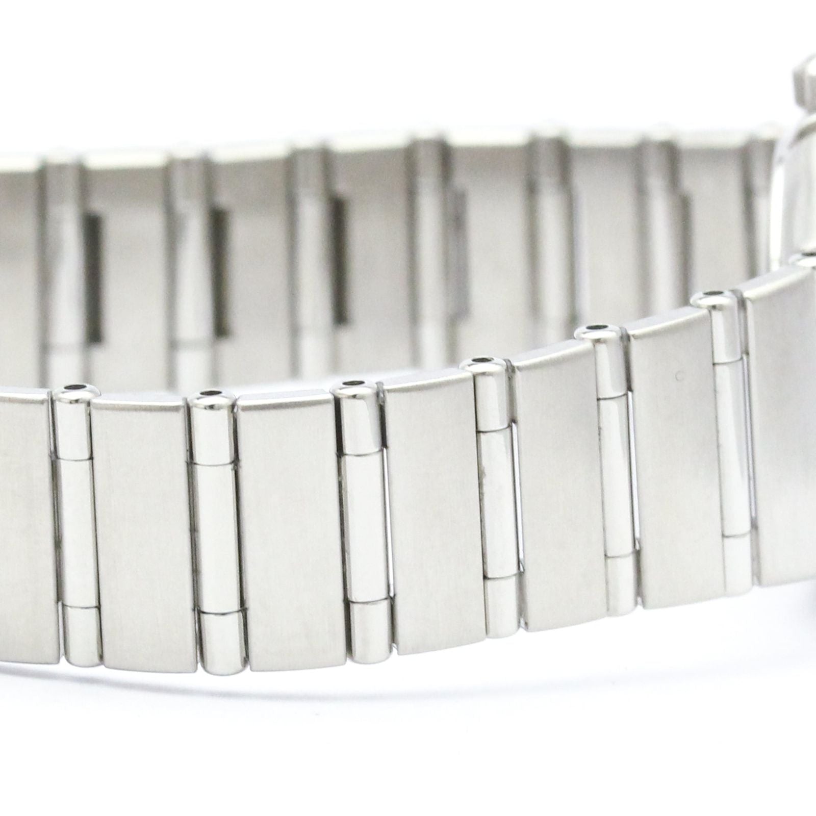Omega Watch (Quartz) 1562.40