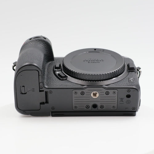 Nikon Mirrorless Interchangeable Lips 7795 Z6