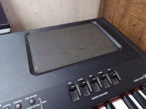 Yamaha Keyboard Electronic Piano Cp300 2009