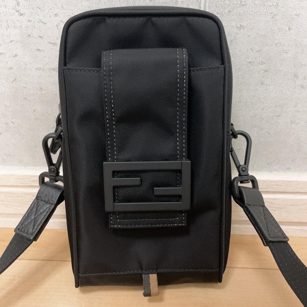 Fendi Shoulder Smartphone Bags 7As056