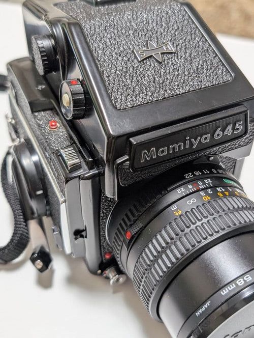 Mamiya Slr Camera (Film) 645