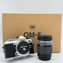 Om System Mirrorless Interchangeable Lips Om-5 14-150Mm Ii