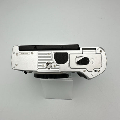 Om System Mirrorless Interchangeable Lips Om-5 14-150Mm Ii