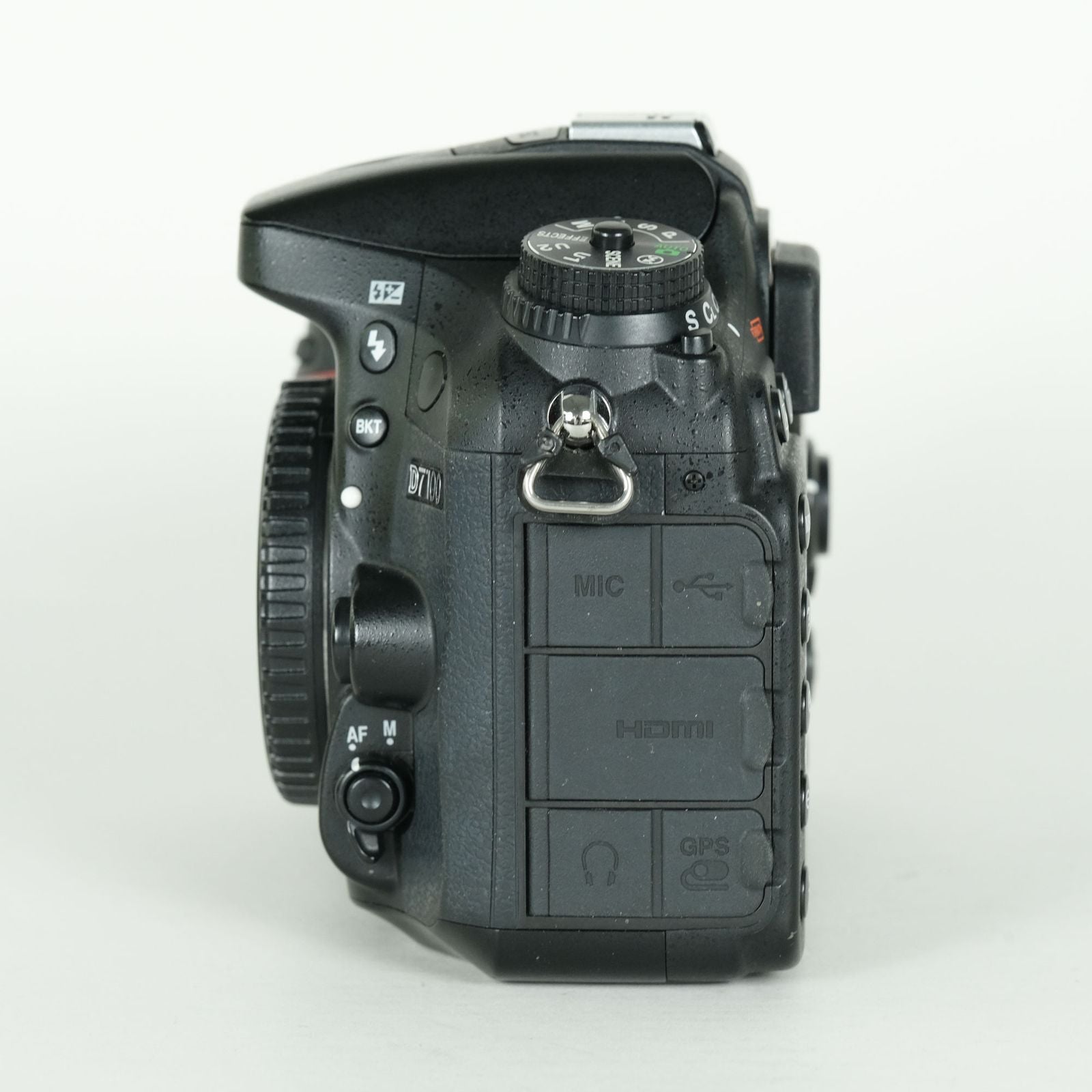 Nikon Digital Slr 17,499 D7100 F