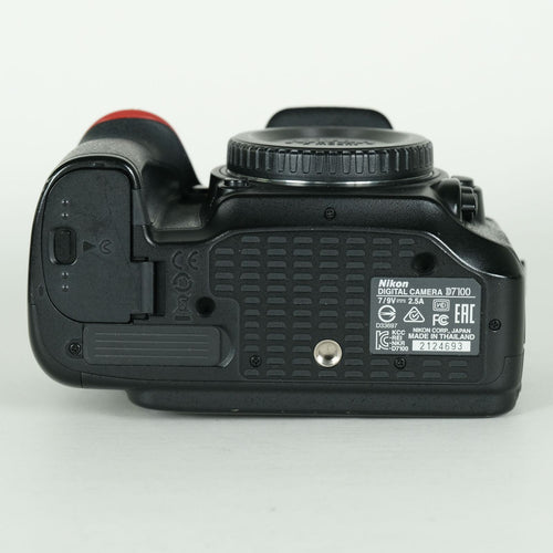 Nikon Digital Slr 17,499 D7100 F