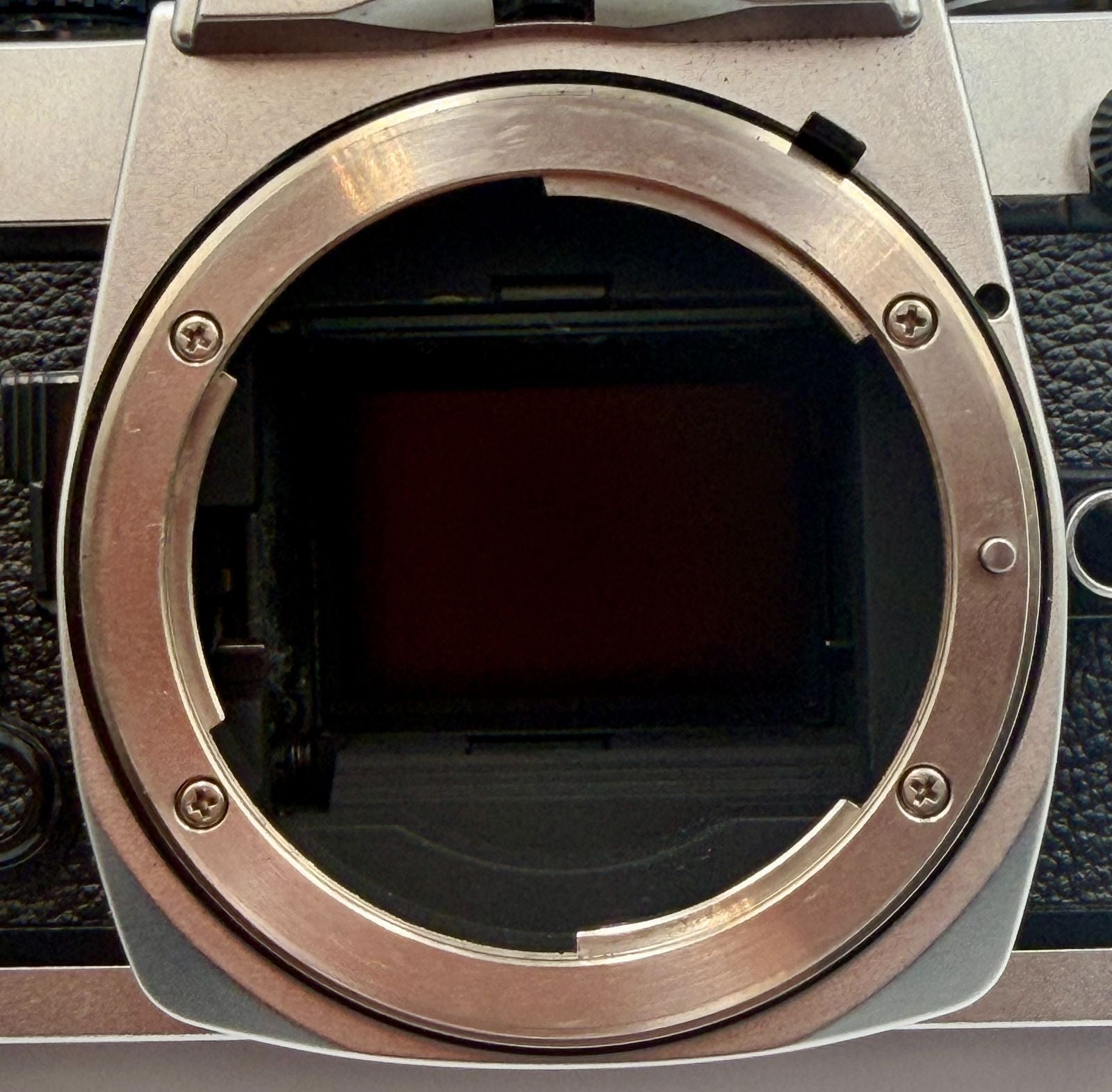 Slr Camera (Film) Nikon Fe2 K0030