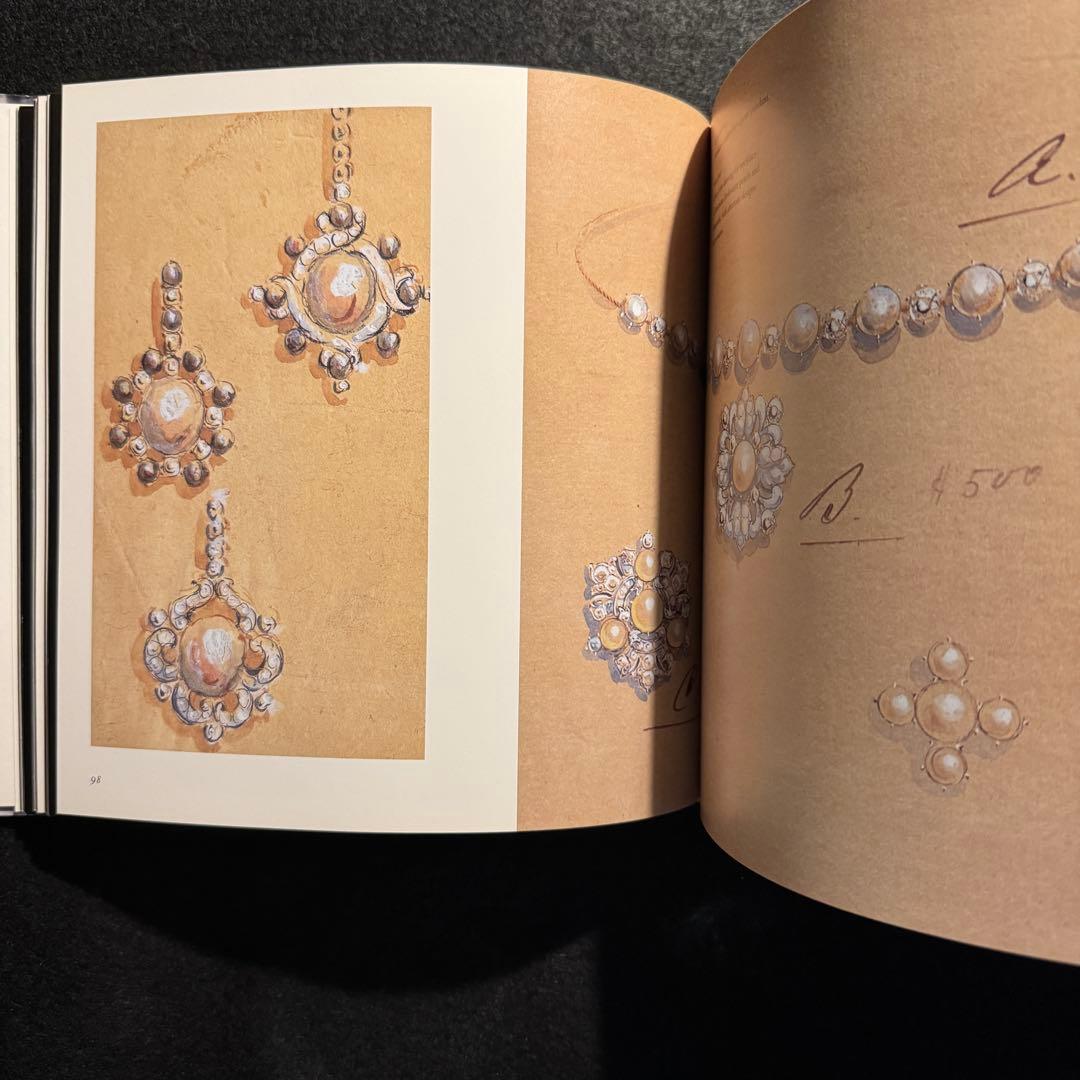 Art, Design Music Tiffany Pearls