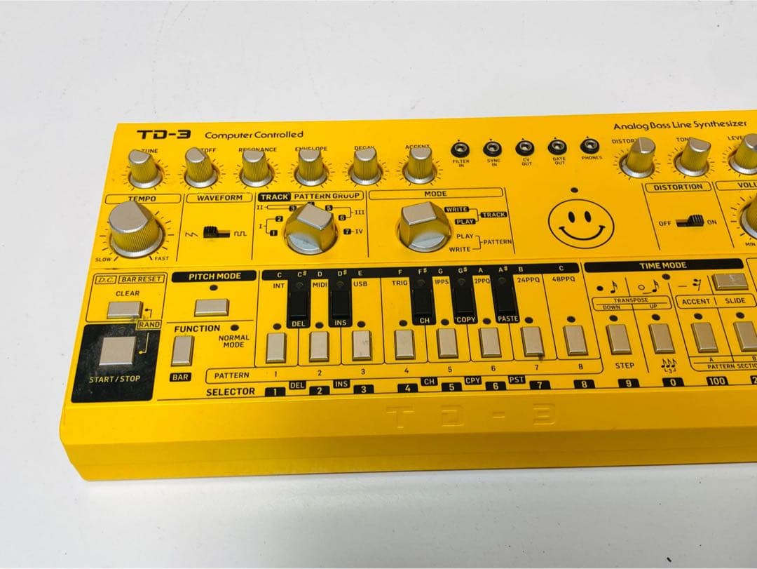 Rhythm Machine Behringer Td-3