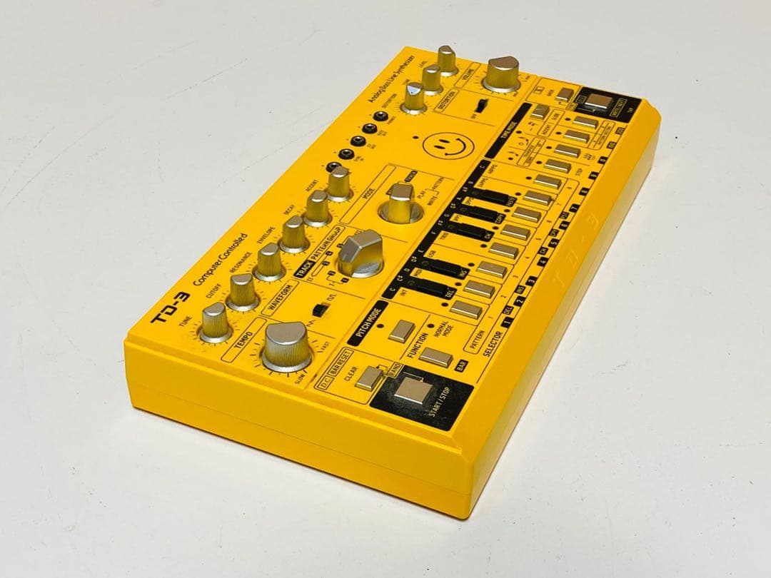 Rhythm Machine Behringer Td-3